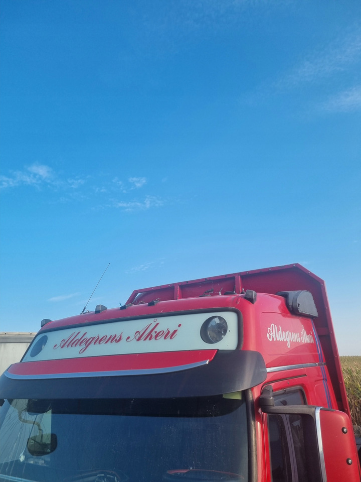 VOLVO BLENDA DASZEK OSŁONA PRZECIWSŁONECZNA MOCOWANIA VOLVO FH 13 16 LIFT - Pala sol para Camião: foto 2 VOLVO BLENDA DASZEK OSŁONA PRZECIWSŁONECZNA MOCOWANIA VOLVO FH 13 16 LIFT - Pala sol para Camião: foto 2