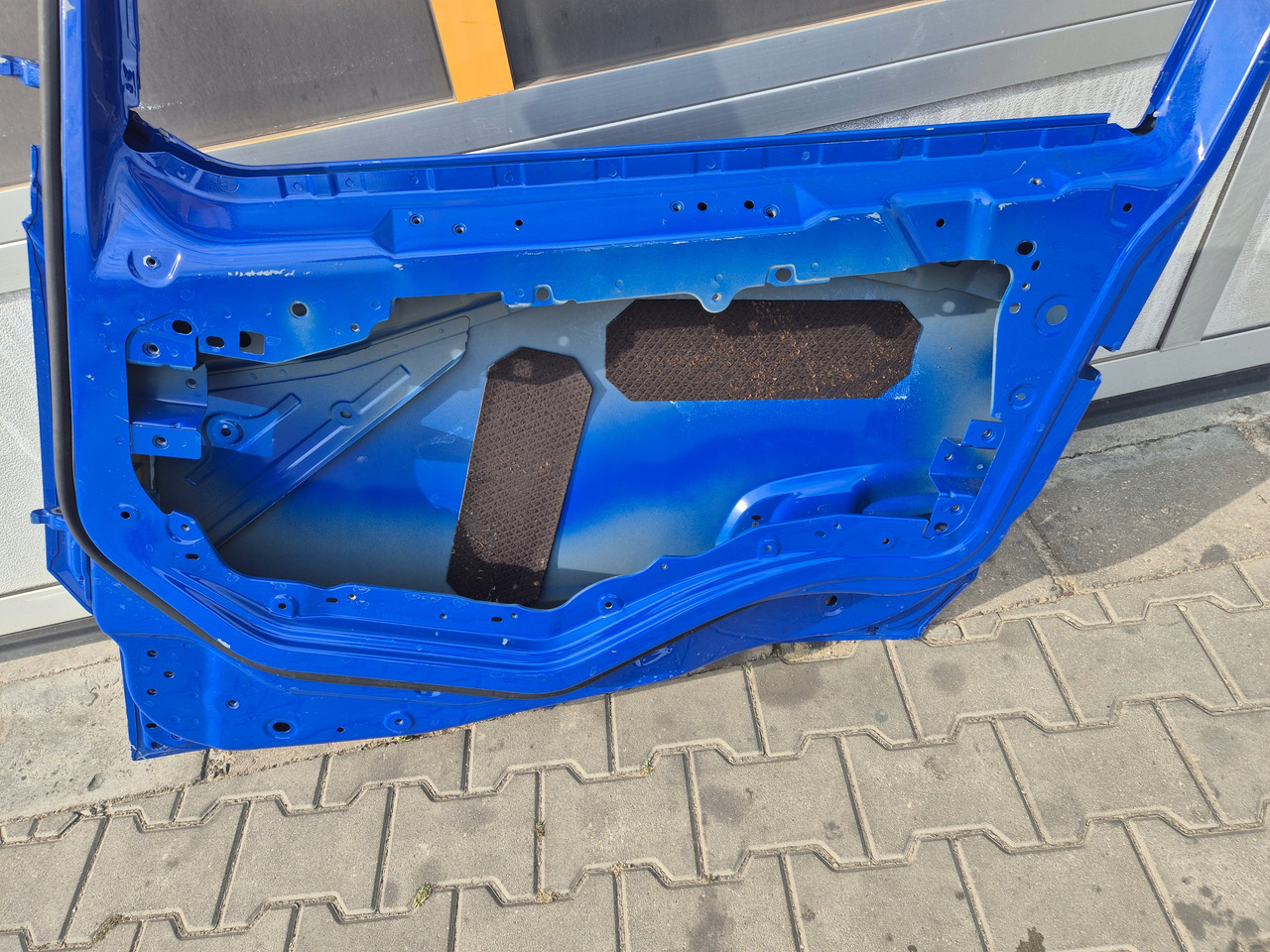 Porta e peças para Camião VOLVO DRZWI GOŁE PRAWE VOLVO FM 5 FMX 5: foto 6 Porta e peças para Camião VOLVO DRZWI GOŁE PRAWE VOLVO FM 5 FMX 5: foto 6