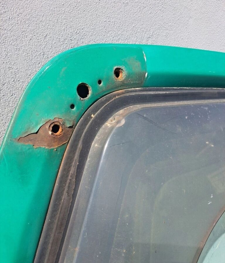 VOLVO DRZWI KOMPLETNE LEWE VOLVO FH 12 13 - Porta e peças para Camião: foto 5 VOLVO DRZWI KOMPLETNE LEWE VOLVO FH 12 13 - Porta e peças para Camião: foto 5