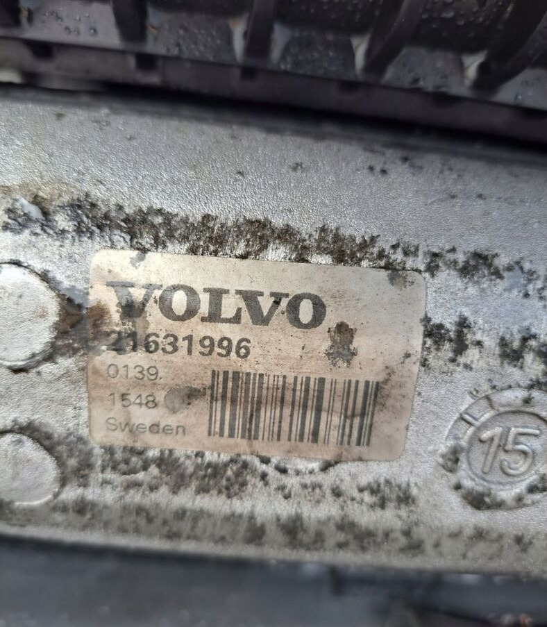 VOLVO KOMPLET CHŁODNIC CHŁODNICA RENAULT GAMA T VOLVO FH 4 DTI 13 - Radiador para Camião: foto 5 VOLVO KOMPLET CHŁODNIC CHŁODNICA RENAULT GAMA T VOLVO FH 4 DTI 13 - Radiador para Camião: foto 5