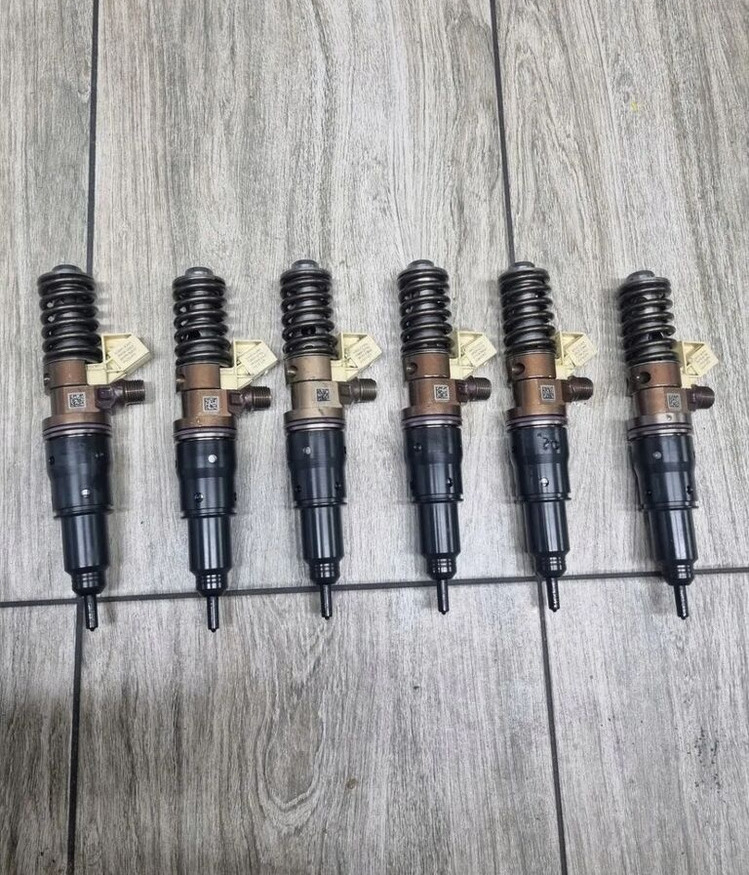 VOLVO POMPOWTRYSKIWACZE POMPOWTRYSKI KOMPLET VOLVO FH 4 16 D16K EURO 6 - Injector para Camião: foto 1 VOLVO POMPOWTRYSKIWACZE POMPOWTRYSKI KOMPLET VOLVO FH 4 16 D16K EURO 6 - Injector para Camião: foto 1