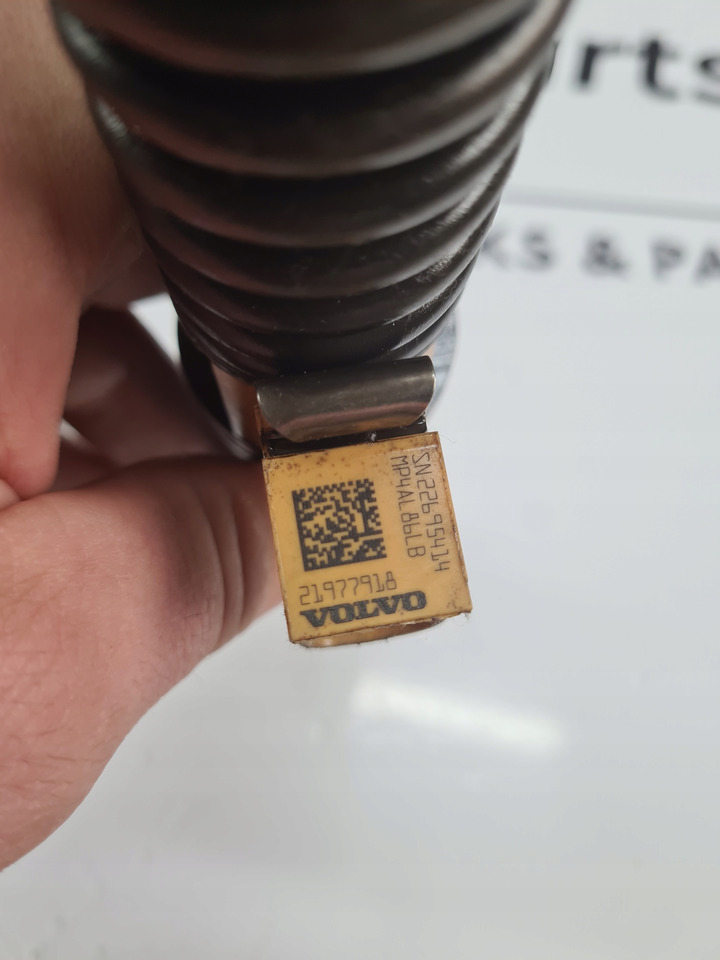 VOLVO POMPOWTRYSKIWACZE RENAULT GAMA T C K RANGE VOLVO FH 4 FM 4 - Injector para Camião: foto 2 VOLVO POMPOWTRYSKIWACZE RENAULT GAMA T C K RANGE VOLVO FH 4 FM 4 - Injector para Camião: foto 2