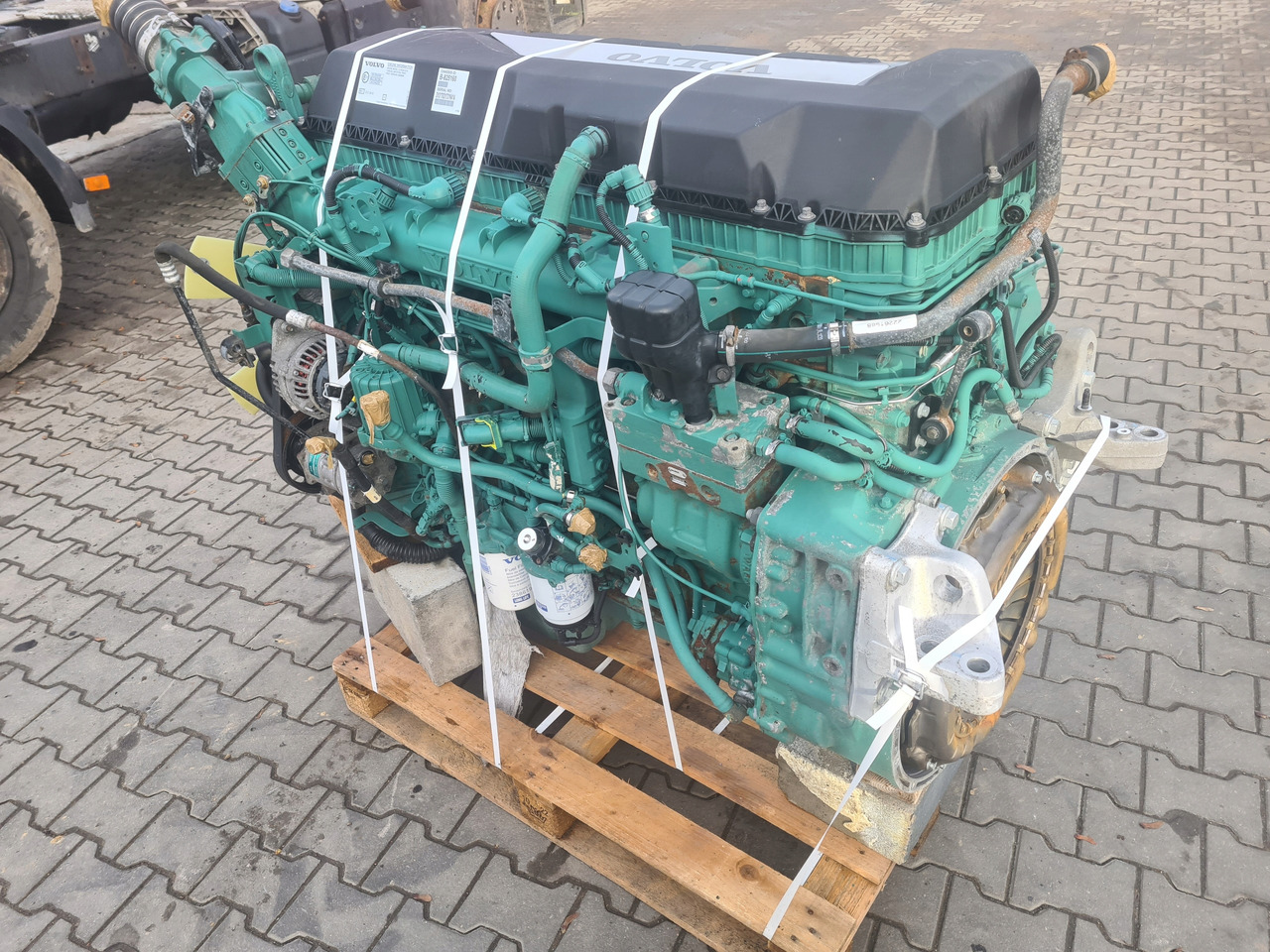 VOLVO SILNIK KOMPLETNY COMMON RAIL VOLVO FH 4 FM 4 D13K 500 460 K4 EUVI - Motor para Camião: foto 1 VOLVO SILNIK KOMPLETNY COMMON RAIL VOLVO FH 4 FM 4 D13K 500 460 K4 EUVI - Motor para Camião: foto 1