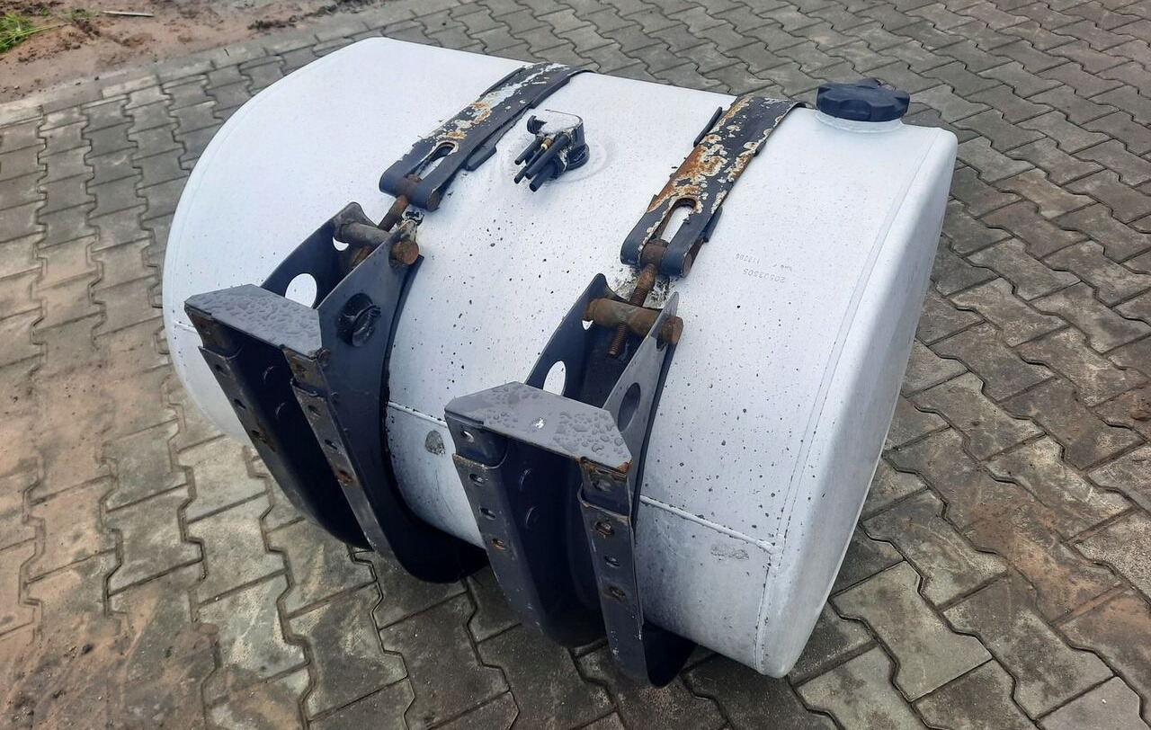 VOLVO ZBIORNIK PALIWA VOLVO FH FM 4 RENAULT GAMA RANGE T 100/70/70 20503505 - Tanque de combustível para Camião: foto 4 VOLVO ZBIORNIK PALIWA VOLVO FH FM 4 RENAULT GAMA RANGE T 100/70/70 20503505 - Tanque de combustível para Camião: foto 4