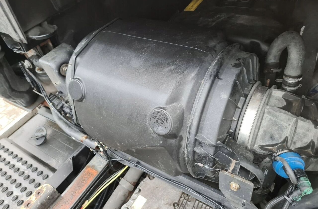 Volvo FH 16 EURO 6 Volvo VOLVO FH 16 EURO 6 - Filtro de ar para Camião: foto 3 Volvo FH 16 EURO 6 Volvo VOLVO FH 16 EURO 6 - Filtro de ar para Camião: foto 3