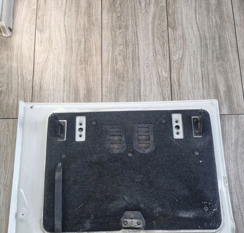 Volvo FH 4 - Carroceria e exterior para Camião: foto 1 Volvo FH 4 - Carroceria e exterior para Camião: foto 1