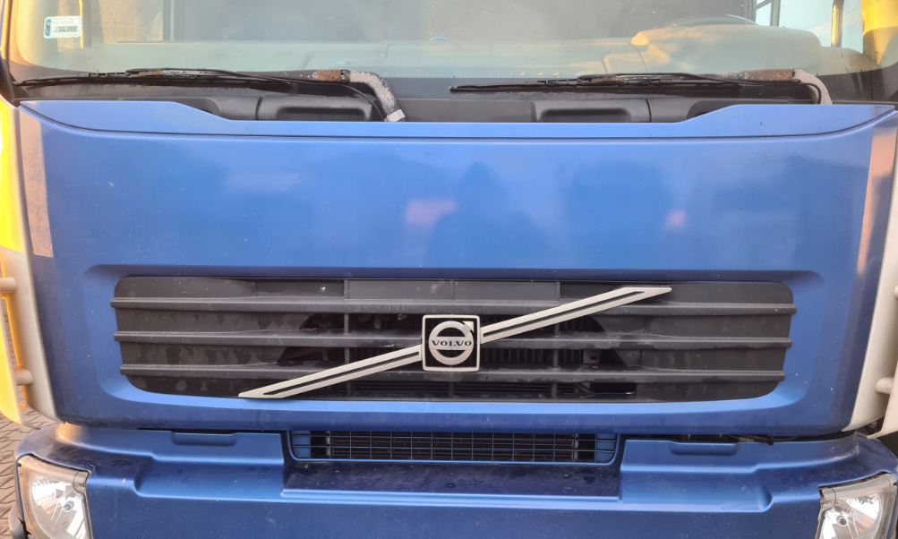 Volvo MASKA PRZEDNIA PRZÓD ATRAPA GRILL ORYGINAŁ Volvo FE - Capô para Camião: foto 1 Volvo MASKA PRZEDNIA PRZÓD ATRAPA GRILL ORYGINAŁ Volvo FE - Capô para Camião: foto 1