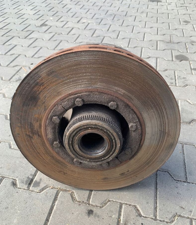 Volvo PRZÓD 58MM FH FM FE RENAULT DXI FI - Cubo de roda para Camião: foto 1 Volvo PRZÓD 58MM FH FM FE RENAULT DXI FI - Cubo de roda para Camião: foto 1