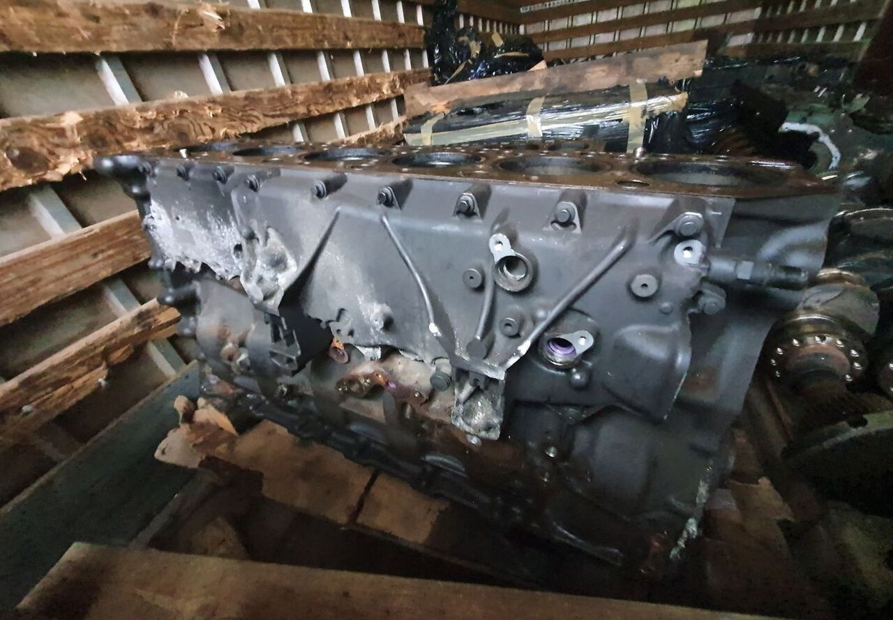 Volvo Renault 460 430 - Bloco do motor para Camião: foto 1 Volvo Renault 460 430 - Bloco do motor para Camião: foto 1