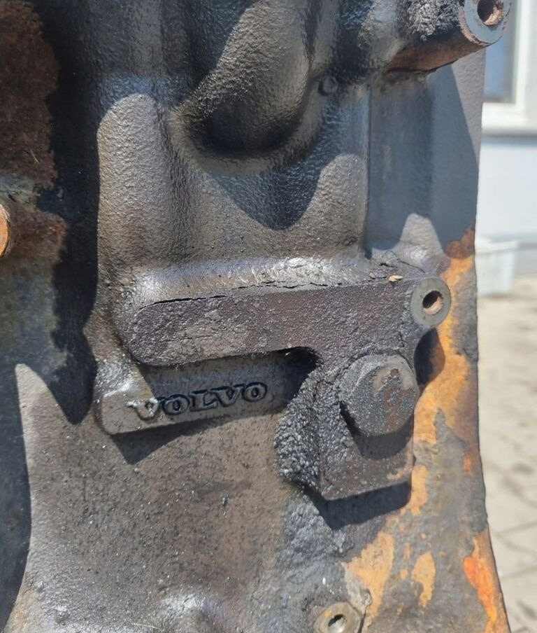 Volvo SŁUPEK TŁOKI WAŁ KORBOWY FH 12 D12 RENAULT MAGNUM DXI 12 1001968 Volvo - Bloco do motor para Camião: foto 2 Volvo SŁUPEK TŁOKI WAŁ KORBOWY FH 12 D12 RENAULT MAGNUM DXI 12 1001968 Volvo - Bloco do motor para Camião: foto 2