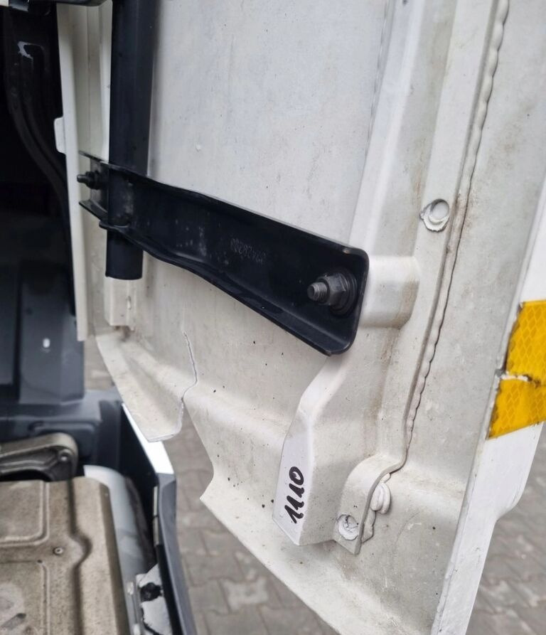 Volvo Y OWIEWKI KABINY KOMPLET FH 4 5 EURO 6 LIFT GLOBETROTTER Volvo VOLVO FH 4 5 EURO 6 LIFT GLOBETROTTER - Aerodinâmica/ Aerofólio para Camião: foto 2 Volvo Y OWIEWKI KABINY KOMPLET FH 4 5 EURO 6 LIFT GLOBETROTTER Volvo VOLVO FH 4 5 EURO 6 LIFT GLOBETROTTER - Aerodinâmica/ Aerofólio para Camião: foto 2