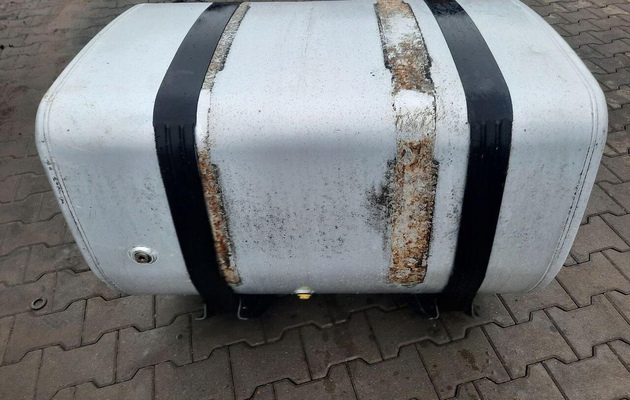 Volvo ZBIORNIK PALIWA VOLVO FH4 FM4 FMX 100/70/70 21821393 - Tanque de combustível para Camião: foto 5 Volvo ZBIORNIK PALIWA VOLVO FH4 FM4 FMX 100/70/70 21821393 - Tanque de combustível para Camião: foto 5