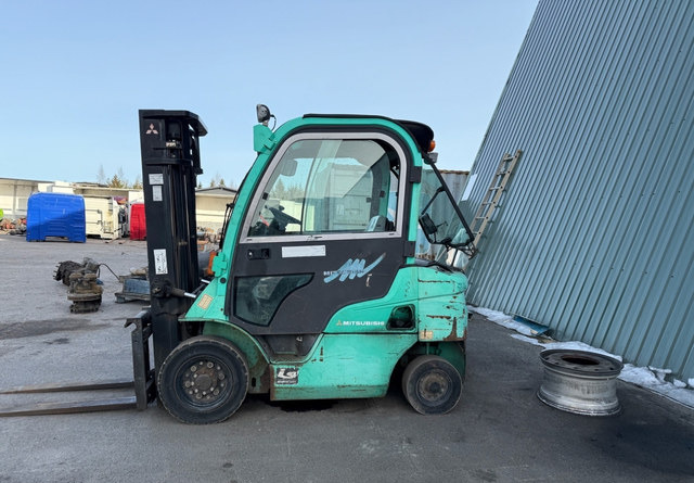 Mitsubishi FD20N - Empilhador a diesel: foto 1 Mitsubishi FD20N - Empilhador a diesel: foto 1