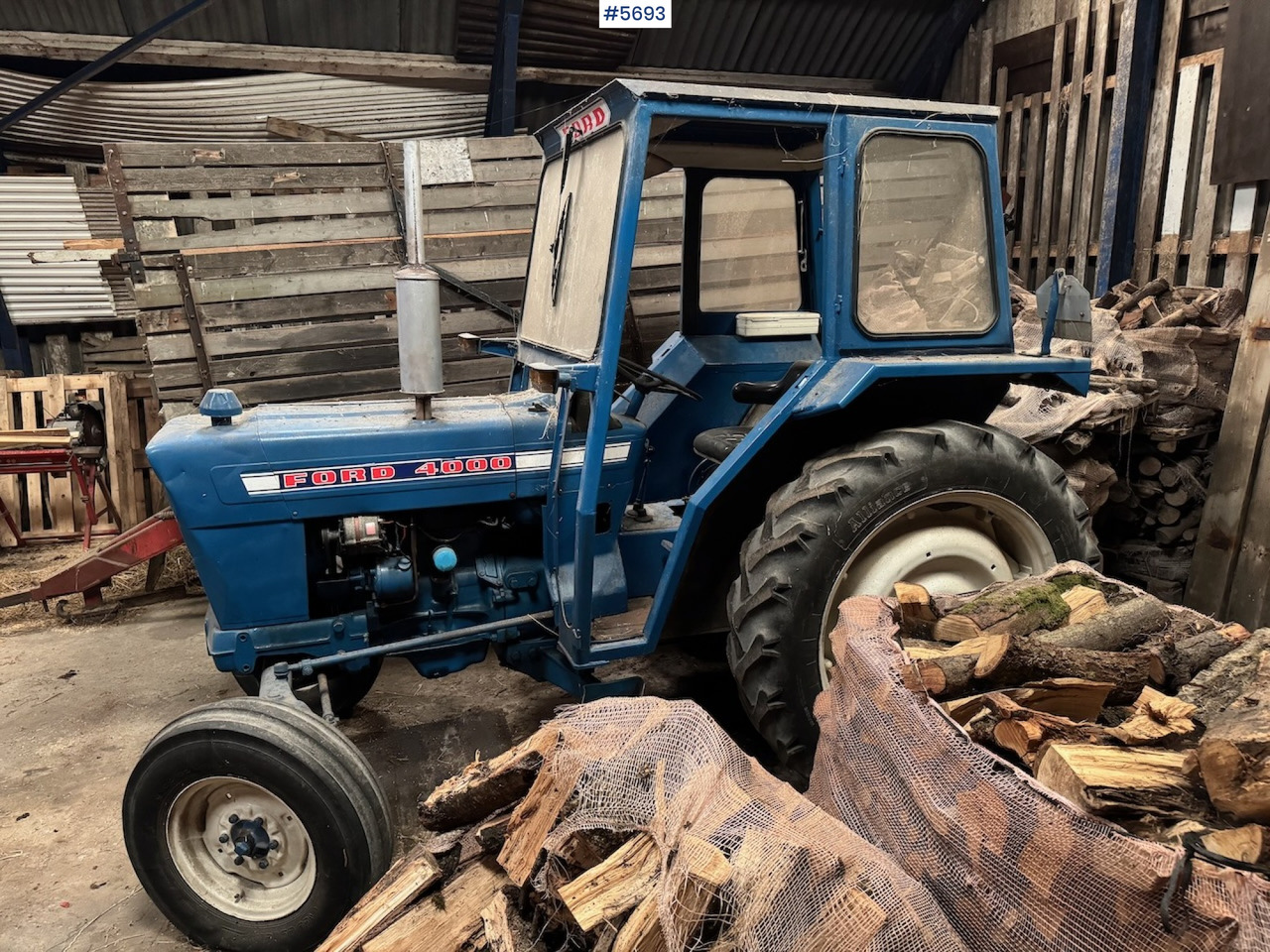 1975 Ford 4000 - Trator: foto 3 1975 Ford 4000 - Trator: foto 3