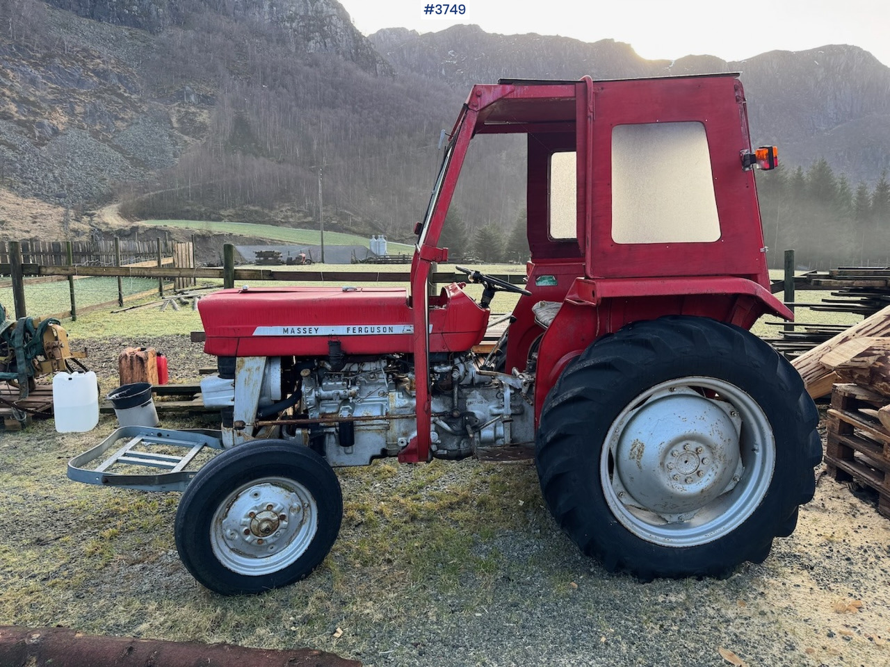1977 Massey Ferguson 135 - Trator: foto 1 1977 Massey Ferguson 135 - Trator: foto 1