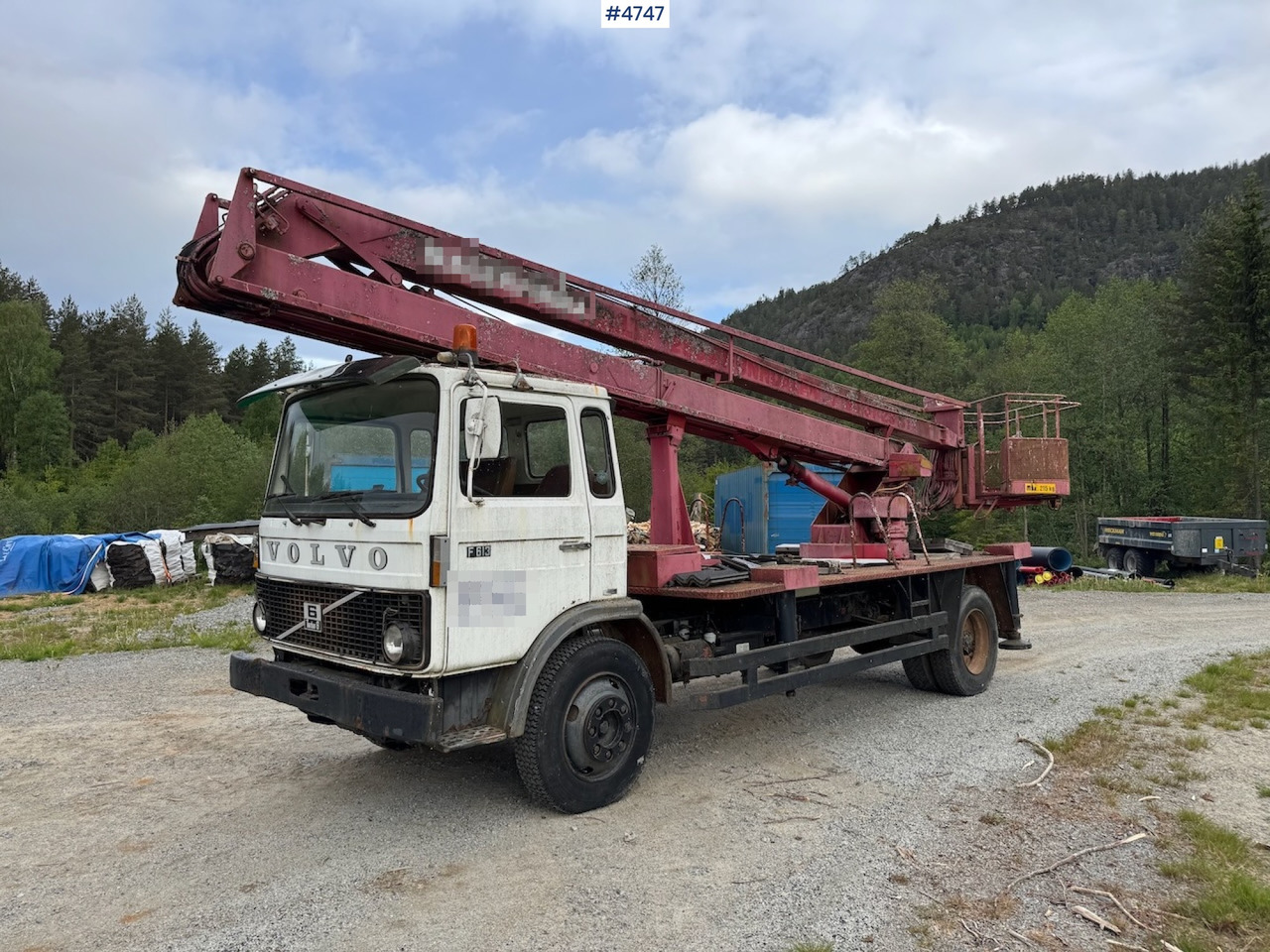 1979 Volvo F 613 w/lift - Caminhão com plataforma aérea: foto 1 1979 Volvo F 613 w/lift - Caminhão com plataforma aérea: foto 1