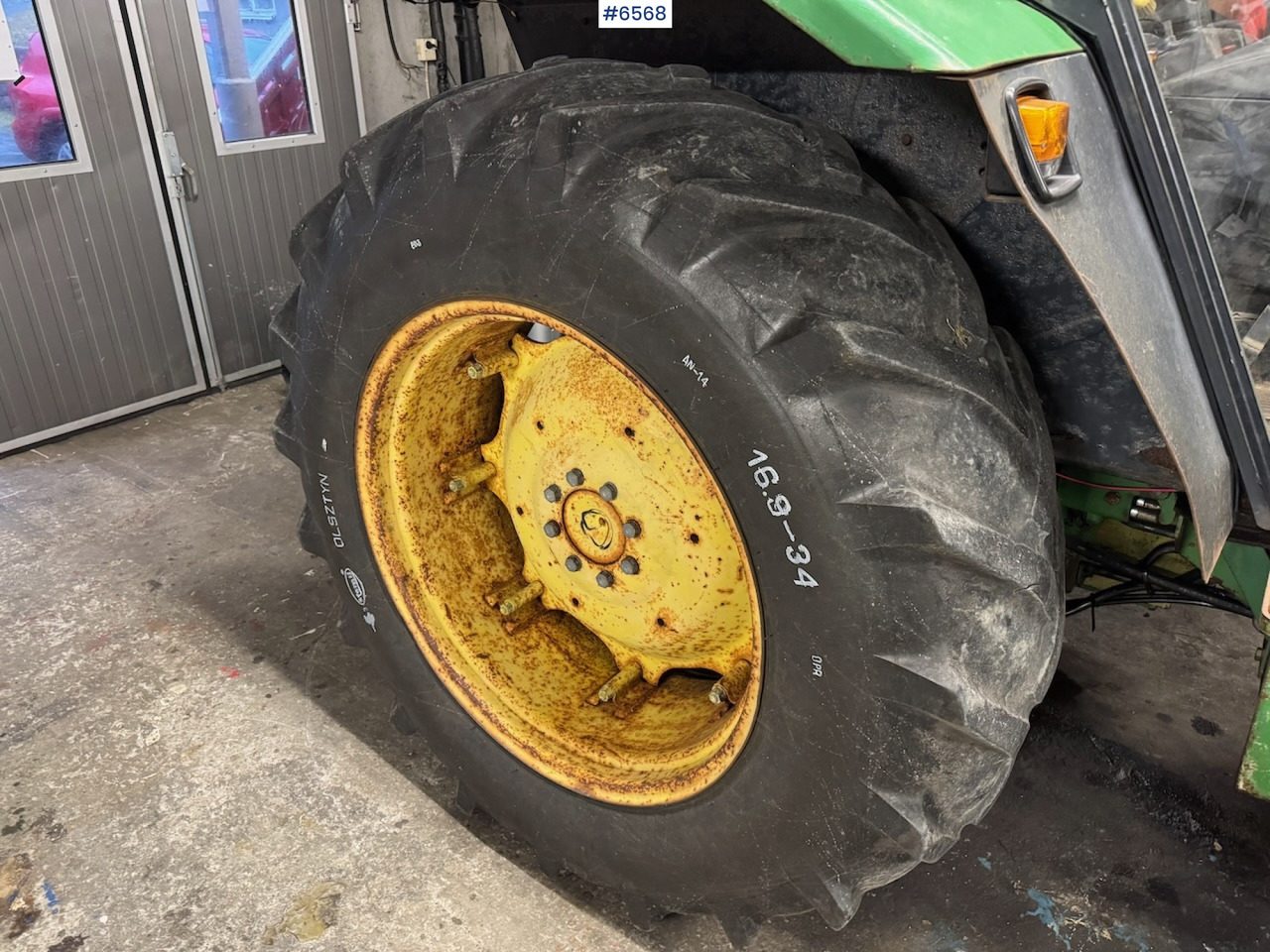 1980 John Deere 2140 w/ front loader. - Trator: foto 4 1980 John Deere 2140 w/ front loader. - Trator: foto 4