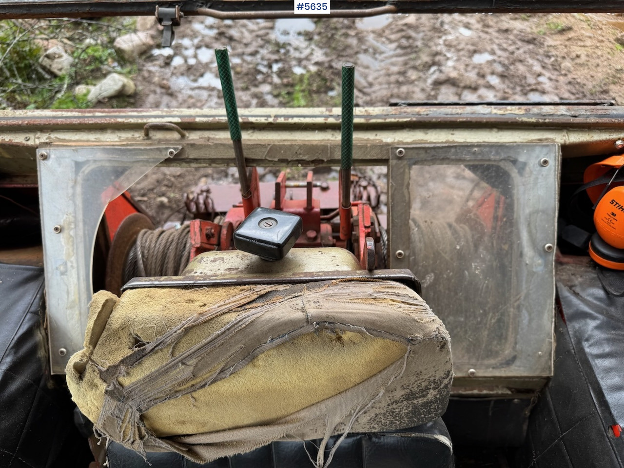 Trator 1981 Zetor 5945 forest-equipped: foto 14