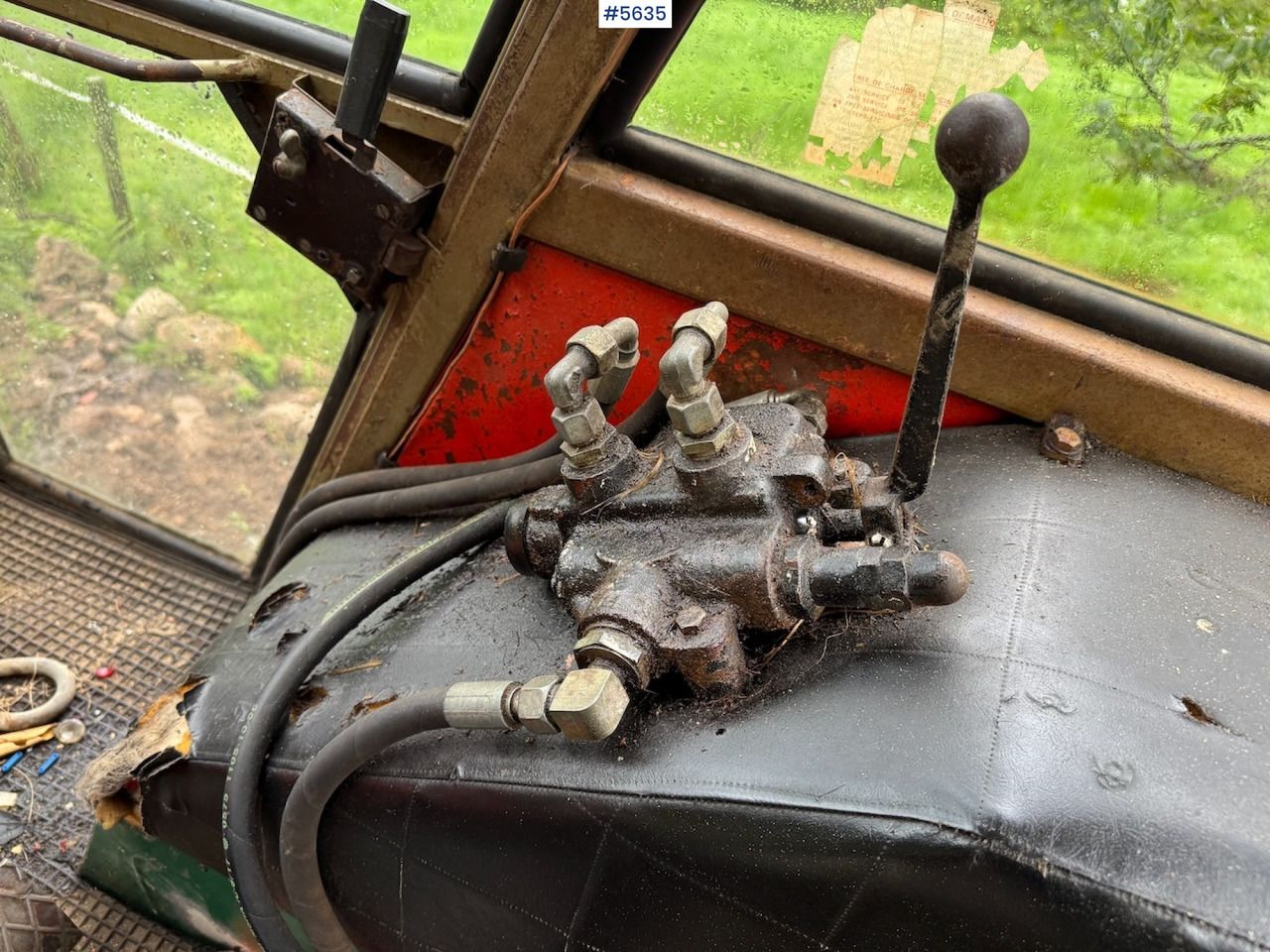 Trator 1981 Zetor 5945 forest-equipped: foto 13