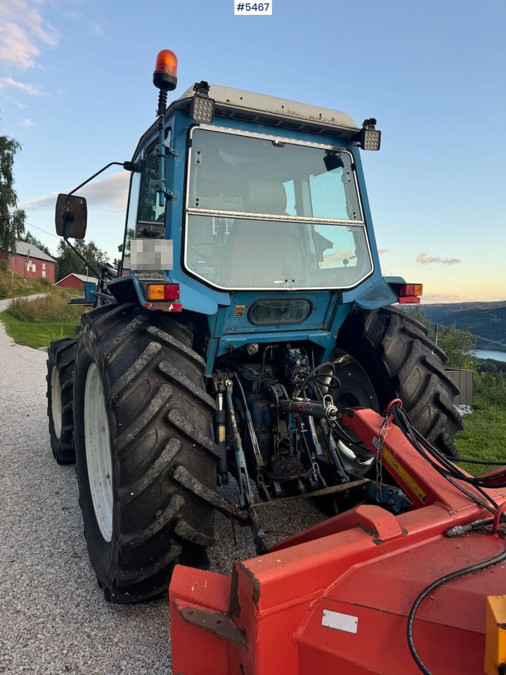 1983 Ford 7710 4x4 w/ frontloader - Trator: foto 5 1983 Ford 7710 4x4 w/ frontloader - Trator: foto 5