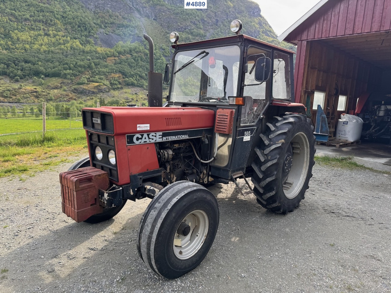 1986 Case International 585 - Trator: foto 1 1986 Case International 585 - Trator: foto 1