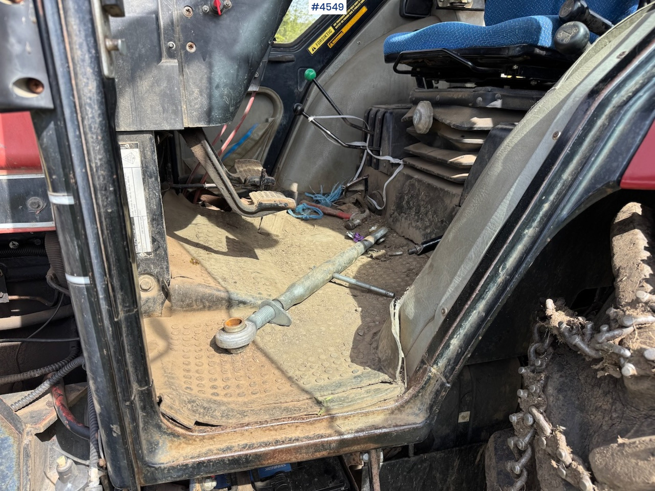 1987 Case 685 XL w/front loader and some equipment. - Trator: foto 4 1987 Case 685 XL w/front loader and some equipment. - Trator: foto 4