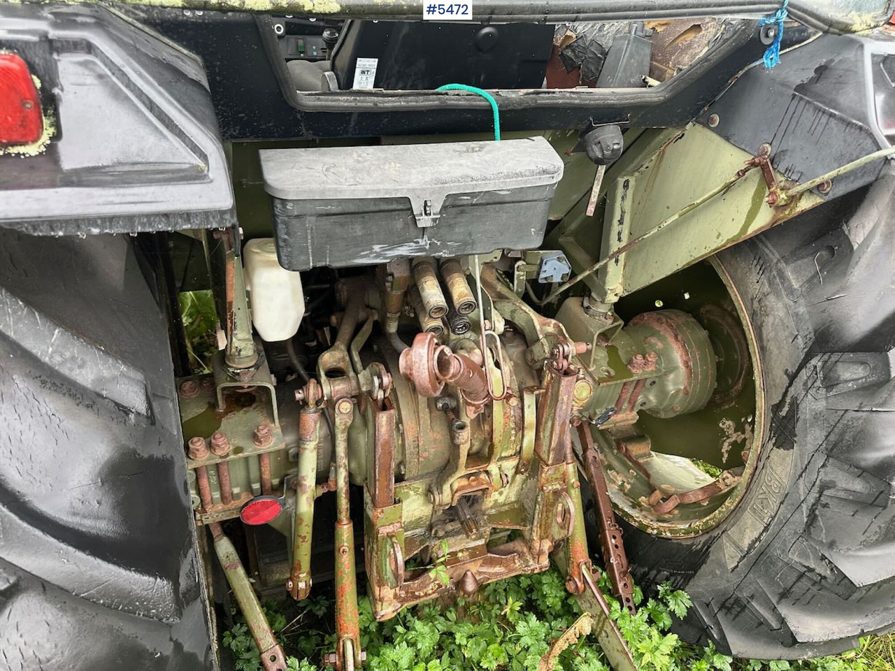 Trator 1988 Massey-Ferguson 375 tractor w/ front loader, earthmoving bucket and snow bucket.: foto 10