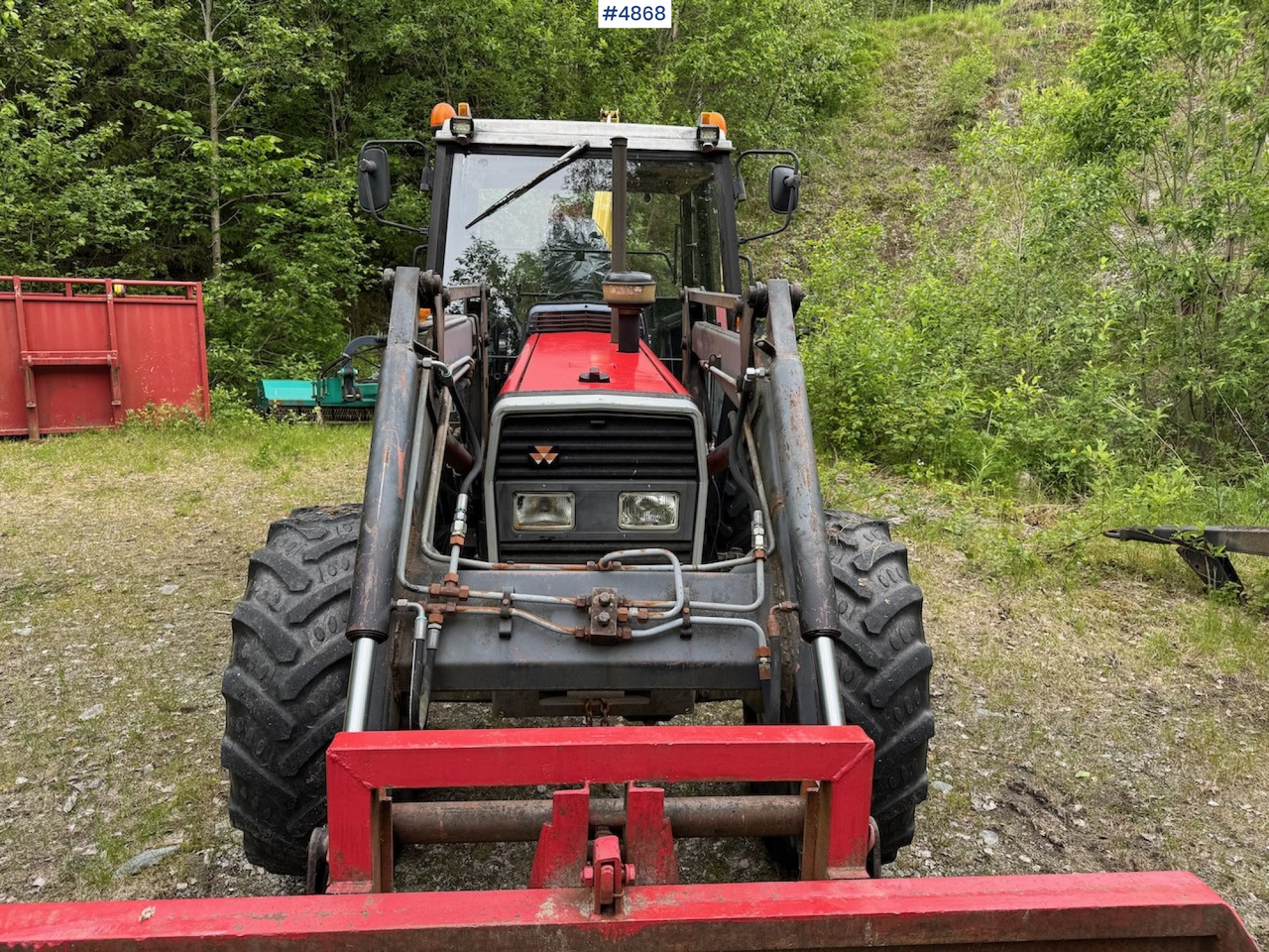 1988 Massey Ferguson 375 w/front loader - Trator: foto 4 1988 Massey Ferguson 375 w/front loader - Trator: foto 4
