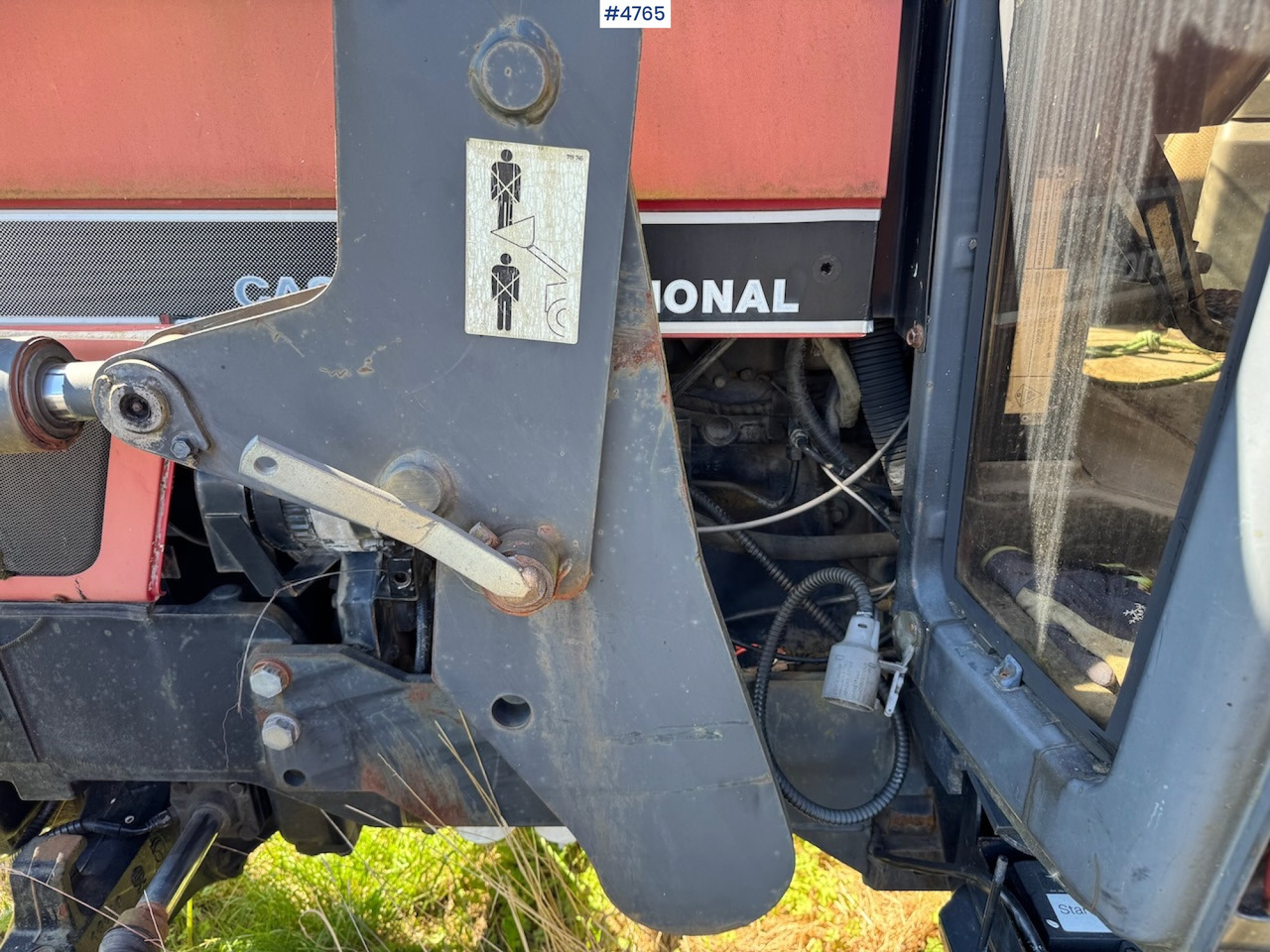 Trator 1995 Case International 4230 w/front loader.: foto 17
