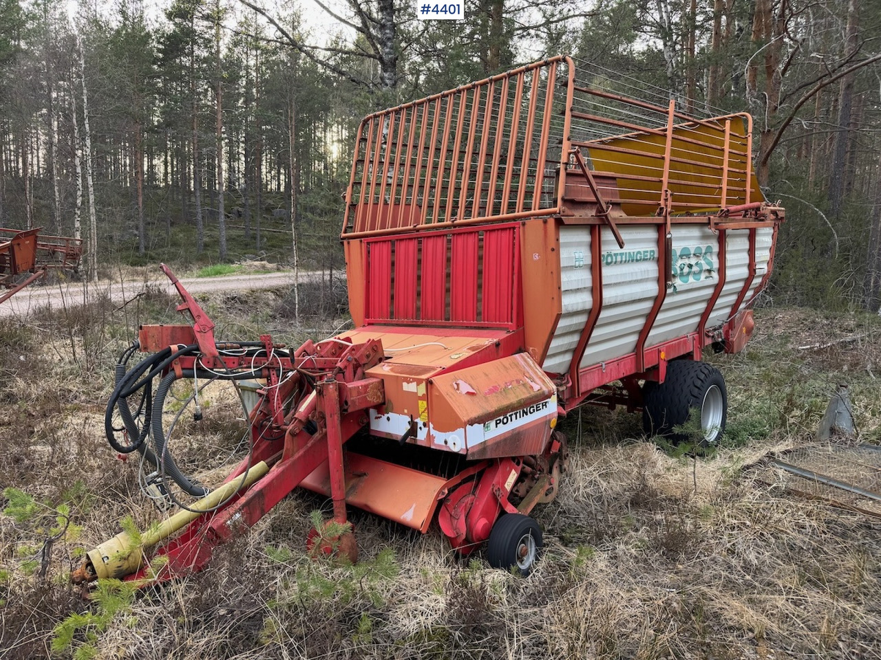 1997 Pöttinger Boss1 Loader - Máquina para produção de feno: foto 1 1997 Pöttinger Boss1 Loader - Máquina para produção de feno: foto 1