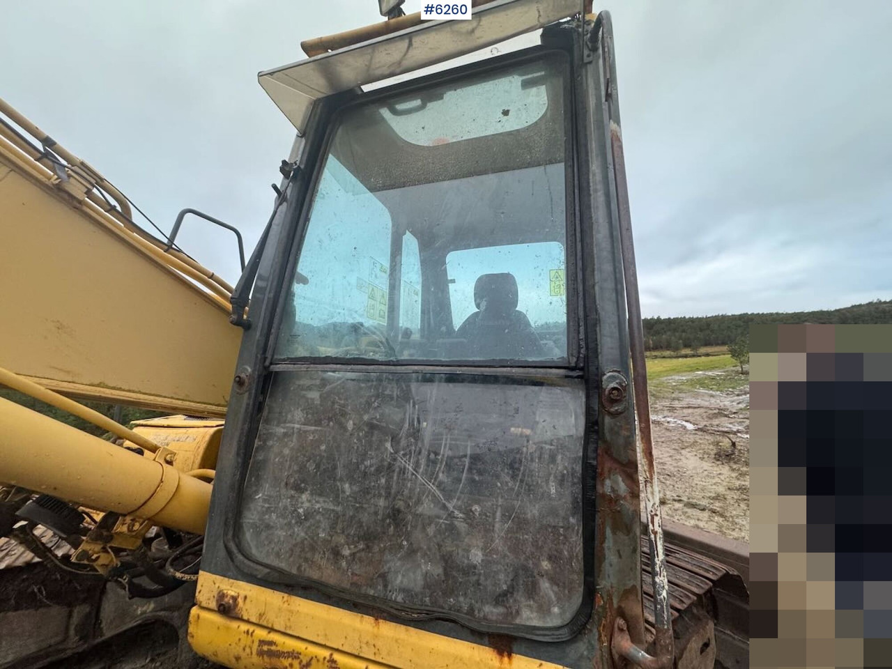 Escavadeira 1998 Komatsu PC130-6K with Grading Bucket and Digging Bucket!: foto 18 Escavadeira 1998 Komatsu PC130-6K with Grading Bucket and Digging Bucket!: foto 18