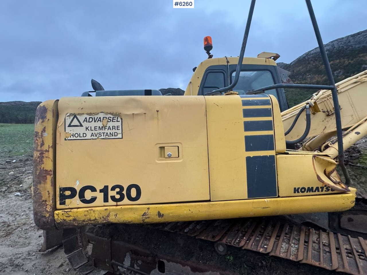 Escavadeira 1998 Komatsu PC130-6K with Grading Bucket and Digging Bucket!: foto 15 Escavadeira 1998 Komatsu PC130-6K with Grading Bucket and Digging Bucket!: foto 15