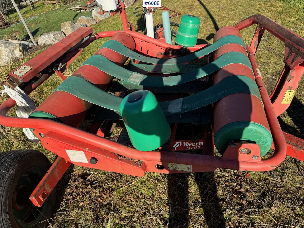 1998 Kverneland 7335 Round bale wrapper - Máquina para produção de feno: foto 4 1998 Kverneland 7335 Round bale wrapper - Máquina para produção de feno: foto 4