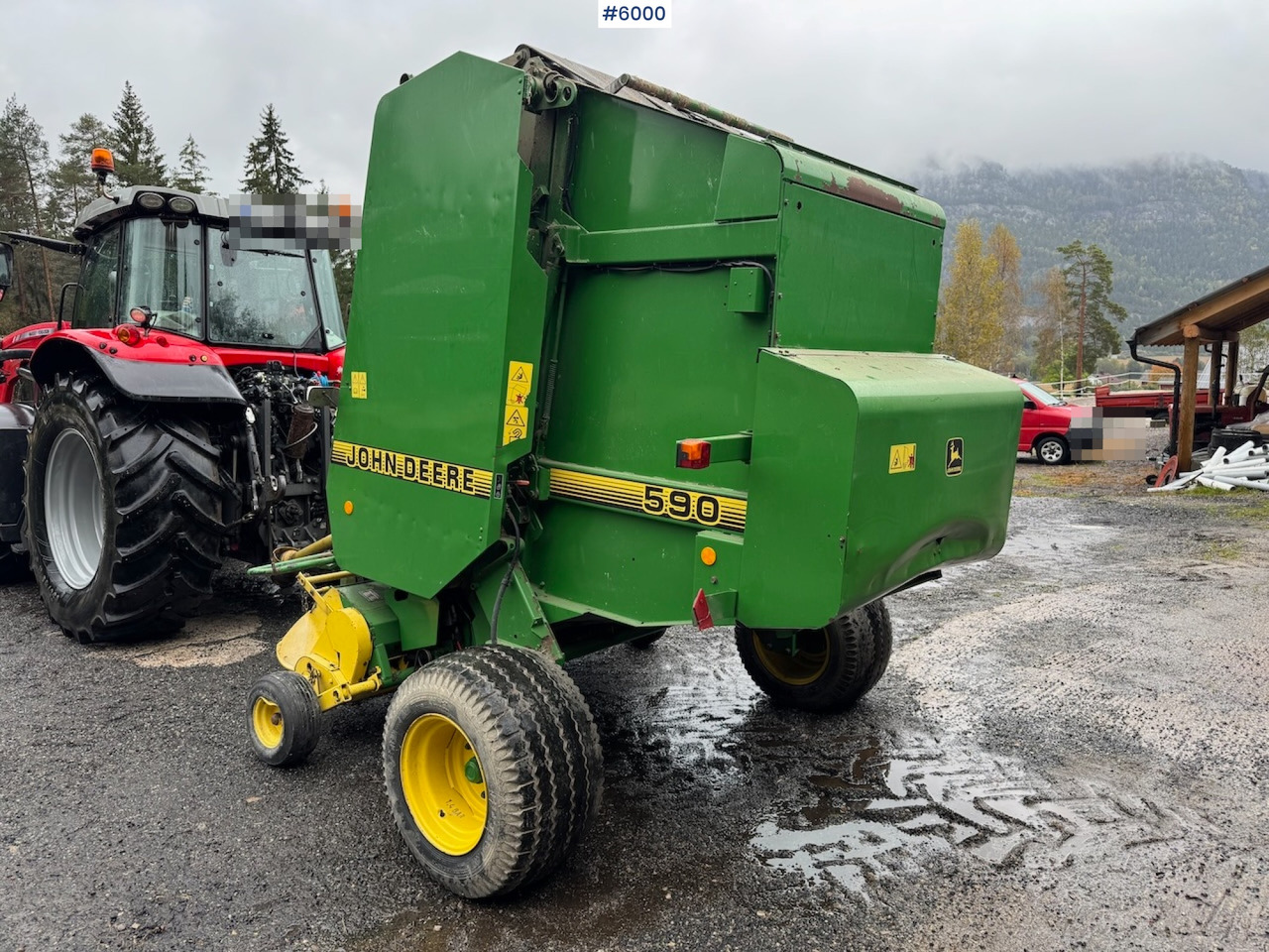 2000 John Deere 590 Round Baler. - Máquina para produção de feno: foto 3 2000 John Deere 590 Round Baler. - Máquina para produção de feno: foto 3