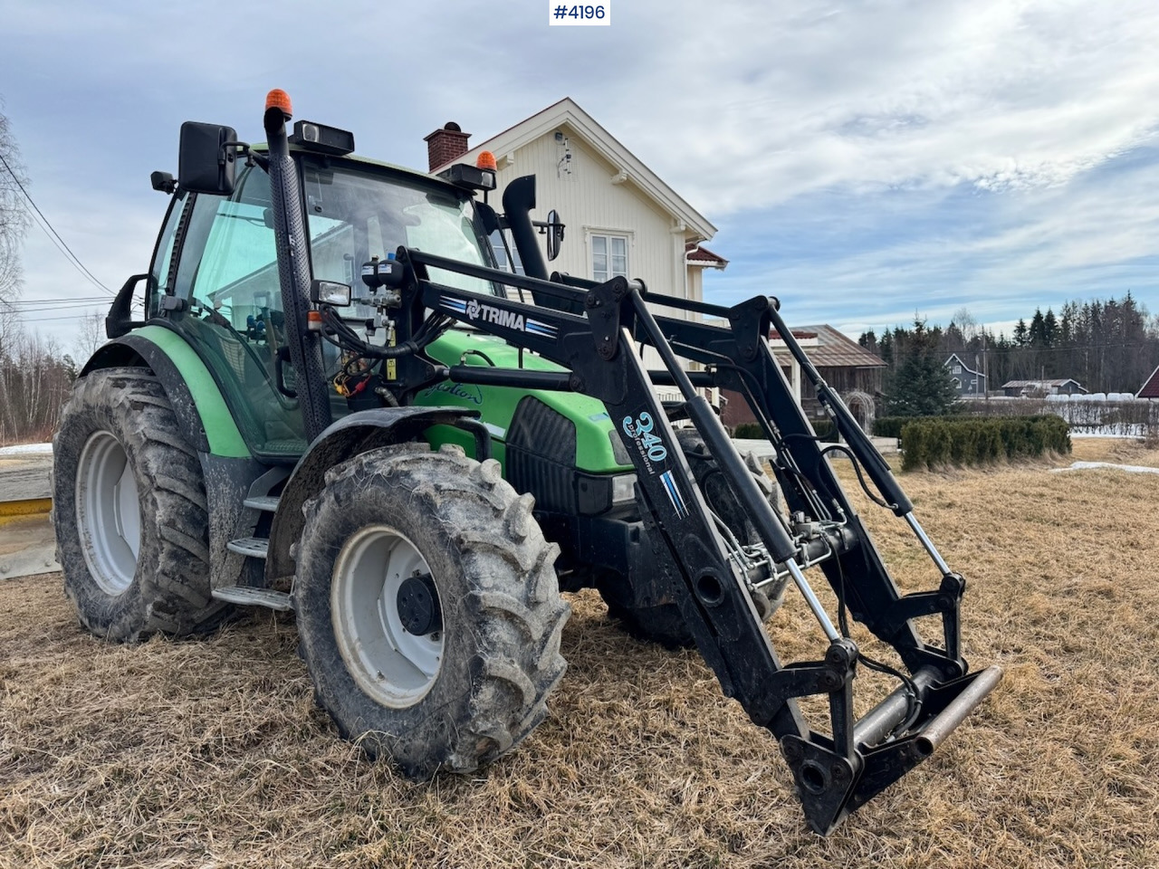 2001 Deutz-fahr Agrotron 85 w/ Front loader. 4450 hours! - Trator: foto 1 2001 Deutz-fahr Agrotron 85 w/ Front loader. 4450 hours! - Trator: foto 1