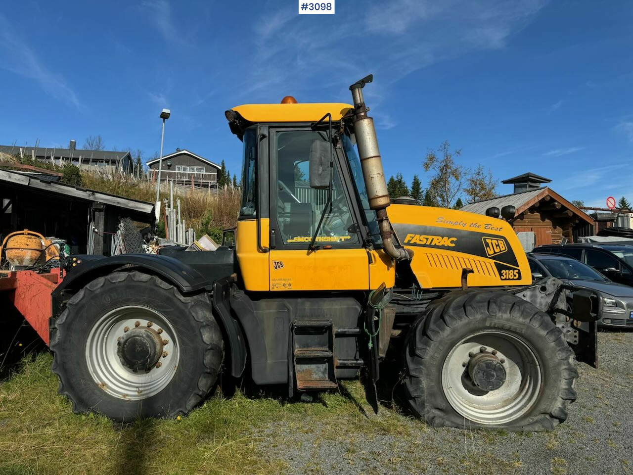 2001 JCB Fastrac 3185 4x4. The plow rigged and two sets of tires. - Trator: foto 4 2001 JCB Fastrac 3185 4x4. The plow rigged and two sets of tires. - Trator: foto 4
