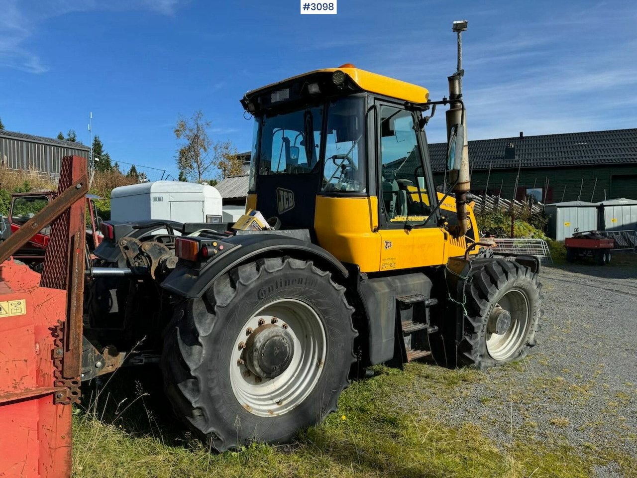 2001 JCB Fastrac 3185 4x4. The plow rigged and two sets of tires. - Trator: foto 5 2001 JCB Fastrac 3185 4x4. The plow rigged and two sets of tires. - Trator: foto 5