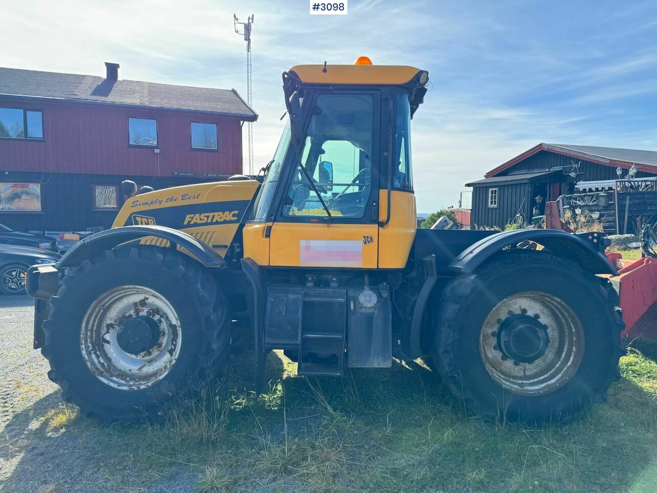 2001 JCB Fastrac 3185 4x4. The plow rigged and two sets of tires. - Trator: foto 2 2001 JCB Fastrac 3185 4x4. The plow rigged and two sets of tires. - Trator: foto 2