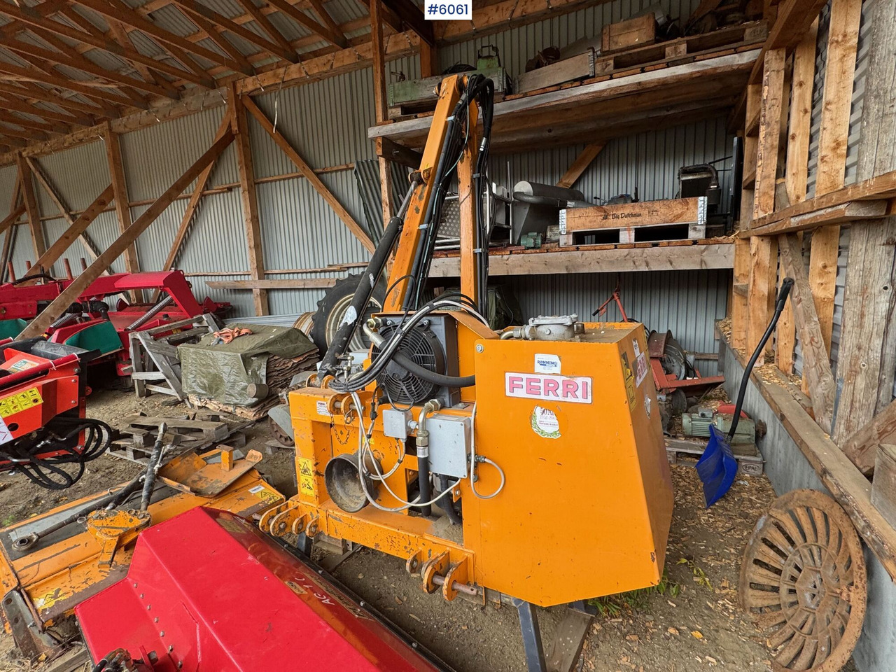 2002 Ferry pasture mower with TN120 cutting head and extra mowing unit - Máquina para produção de feno: foto 3 2002 Ferry pasture mower with TN120 cutting head and extra mowing unit - Máquina para produção de feno: foto 3