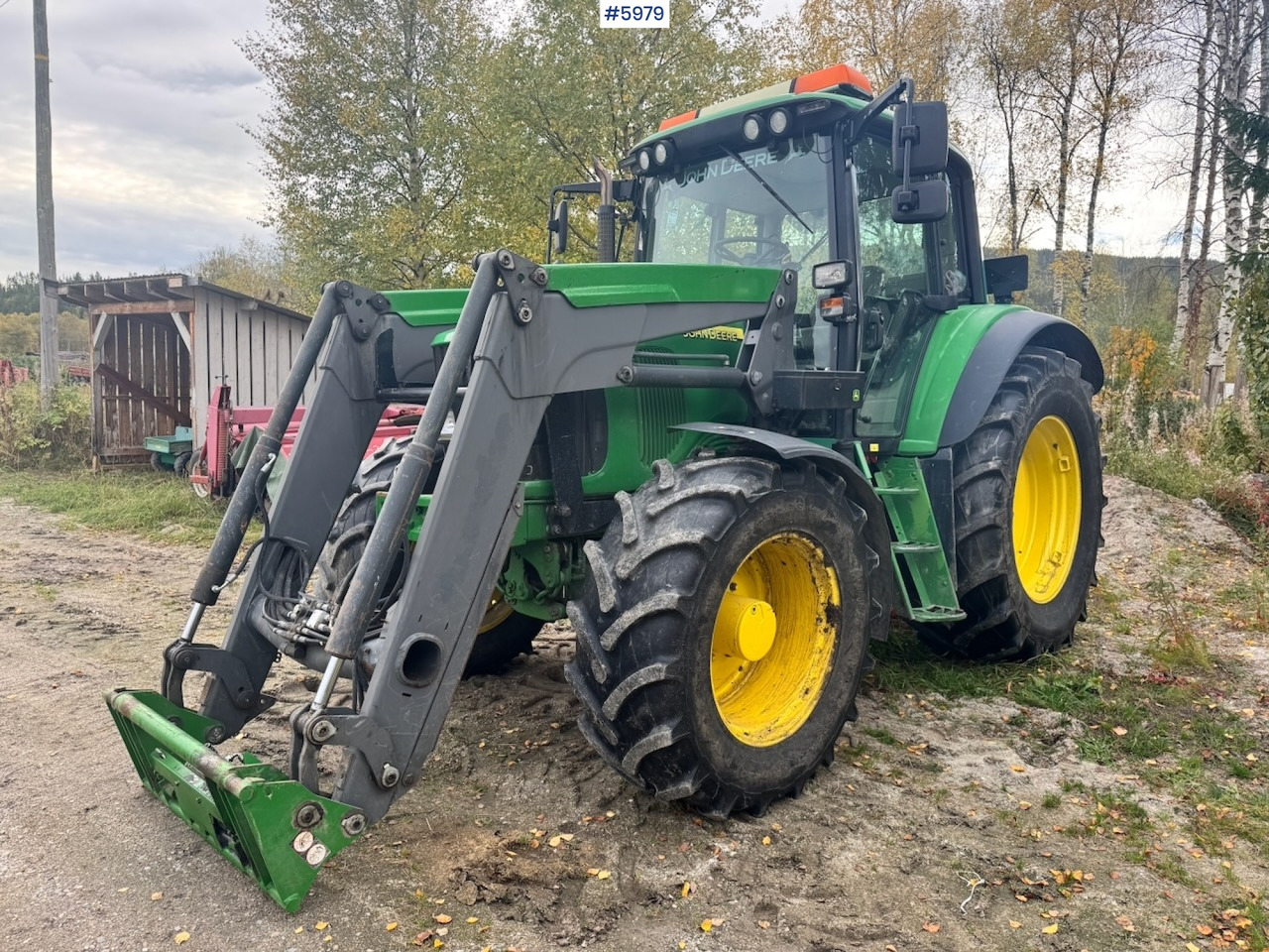 2005 John Deere 6420 with Front Loader - Trator: foto 5 2005 John Deere 6420 with Front Loader - Trator: foto 5