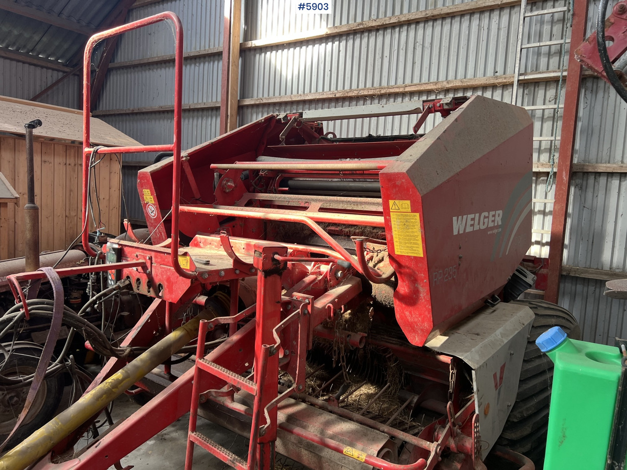 2005 Welger RP 235 press w/ net - Máquina para produção de feno: foto 5 2005 Welger RP 235 press w/ net - Máquina para produção de feno: foto 5