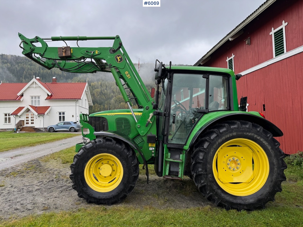 2006 John Deere 6320 w/ front loader, bucket, grapple, pallet fork and chains. Low hours!! - Trator: foto 2 2006 John Deere 6320 w/ front loader, bucket, grapple, pallet fork and chains. Low hours!! - Trator: foto 2