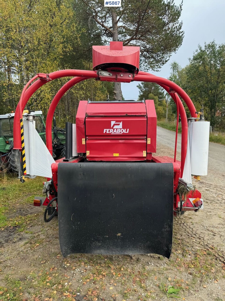 2010 Feraboli Omnia 125 - Máquina para produção de feno: foto 5 2010 Feraboli Omnia 125 - Máquina para produção de feno: foto 5