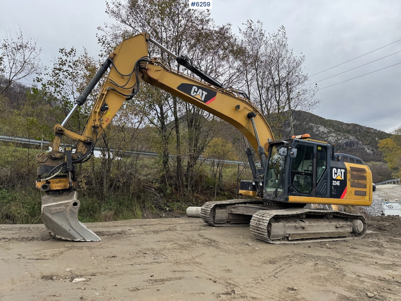 2012 Cat 324 E w/ rotor tilt, sanding bucket and digging bucket. - Escavadeira: foto 1 2012 Cat 324 E w/ rotor tilt, sanding bucket and digging bucket. - Escavadeira: foto 1