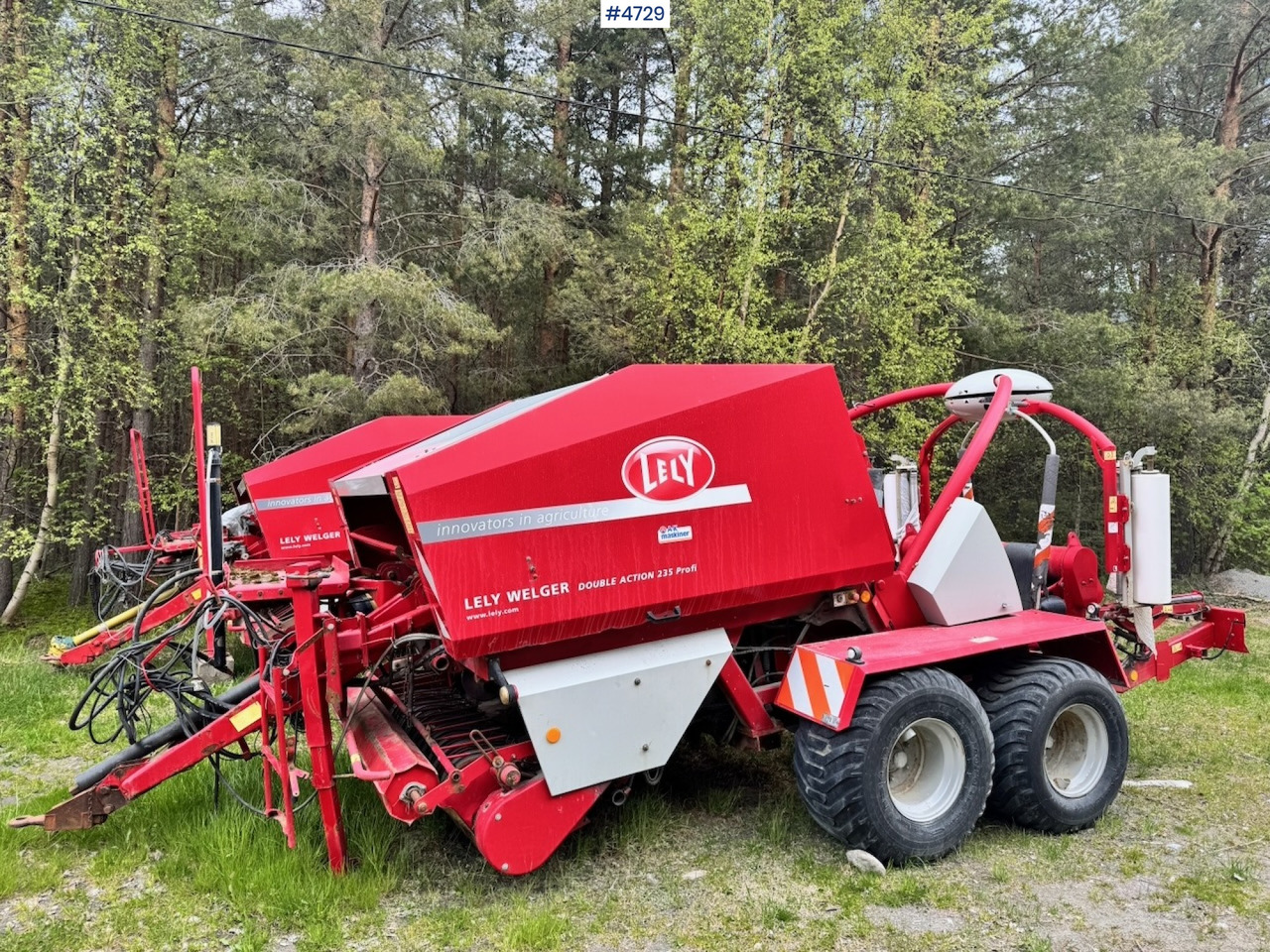 2012 Lely Welger Double Action 235 Profi - Máquina para produção de feno: foto 2 2012 Lely Welger Double Action 235 Profi - Máquina para produção de feno: foto 2