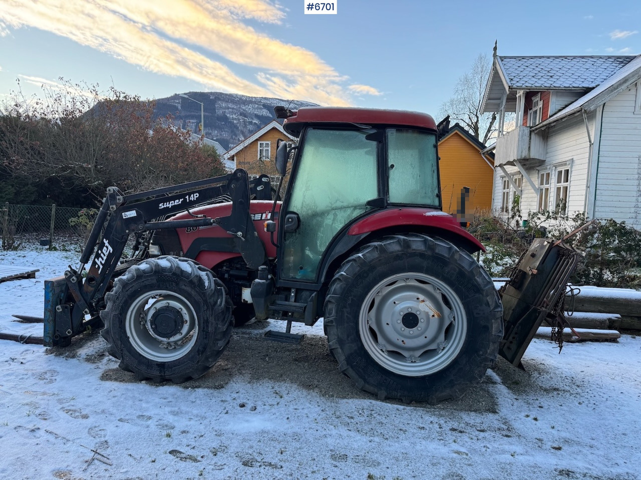 2013 Case IH JX 80 w/ front loader and some equipment. Low hours! - Trator: foto 1 2013 Case IH JX 80 w/ front loader and some equipment. Low hours! - Trator: foto 1