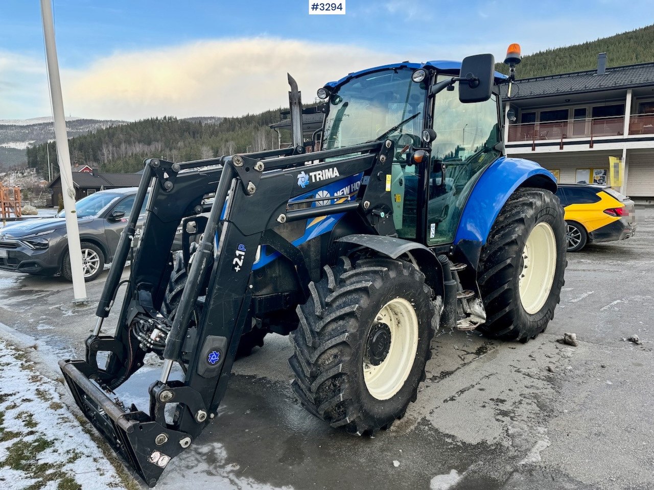 2013 New Holland T5.95 with Trima +2.1P Front Loader. New Engine! - Trator: foto 4 2013 New Holland T5.95 with Trima +2.1P Front Loader. New Engine! - Trator: foto 4