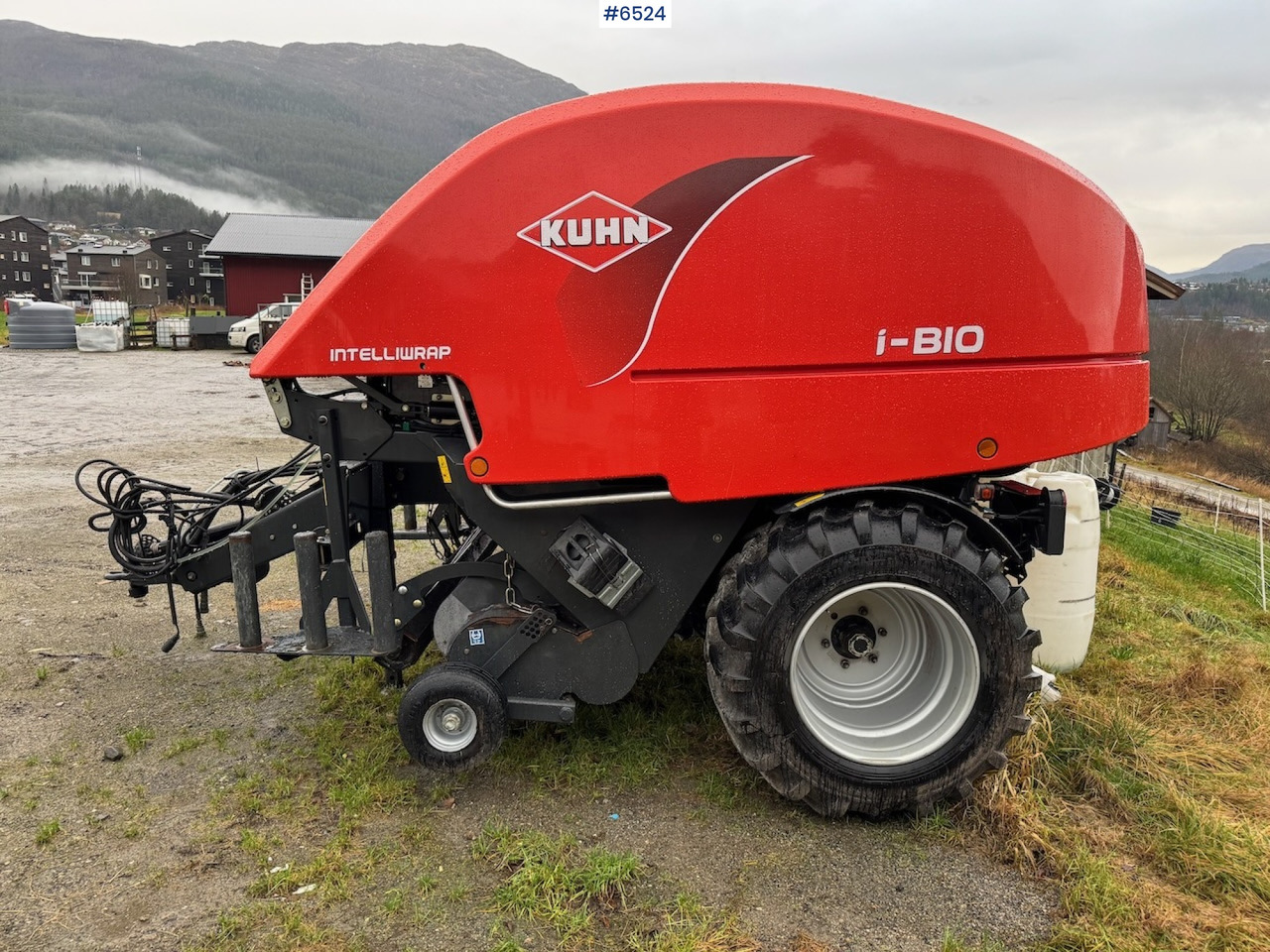 2014 Kuhn i-Bio Intelliwrap. - Máquina para produção de feno: foto 1 2014 Kuhn i-Bio Intelliwrap. - Máquina para produção de feno: foto 1