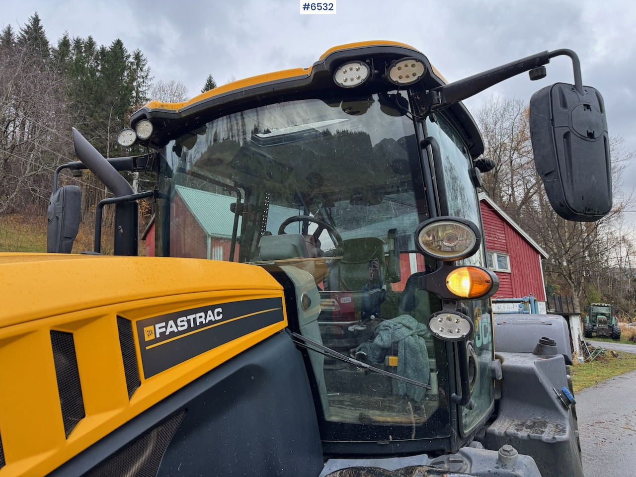 2015 JCB Fastrack 4220 w/ front hydraulics, front PTO and plow plate. Low hours! - Trator: foto 3 2015 JCB Fastrack 4220 w/ front hydraulics, front PTO and plow plate. Low hours! - Trator: foto 3