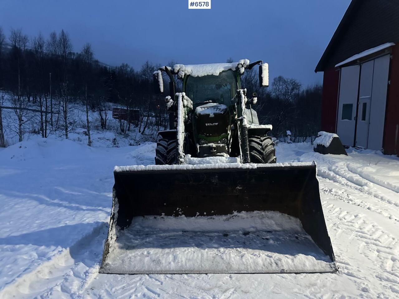 2016 Fendt 313S4 4x4 tractor w/ front loader. - Trator: foto 5 2016 Fendt 313S4 4x4 tractor w/ front loader. - Trator: foto 5